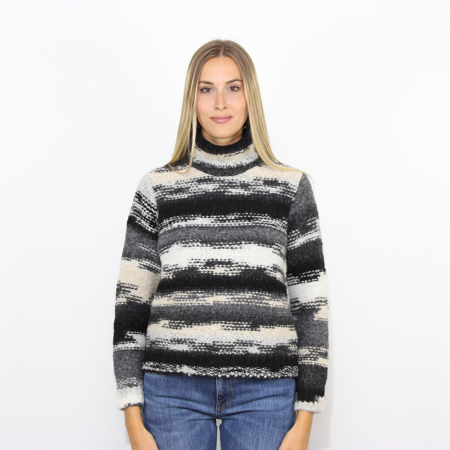 Dolcevita effetto riga scomposta nero