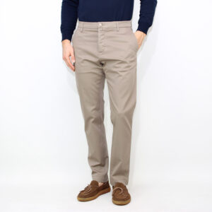 Pantalone Gray Regular in twill stretch di cotone e lyocell tortora