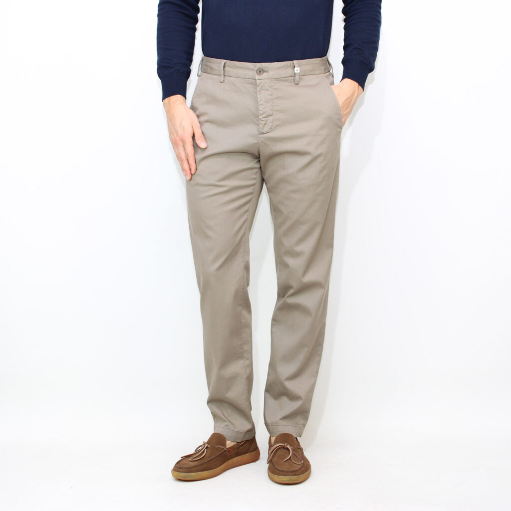 Pantalaccio in tessuto cotone lyocell stretch tortora