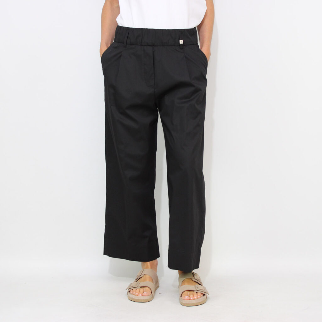 Pantalone con elastico in vita e pinces nero
