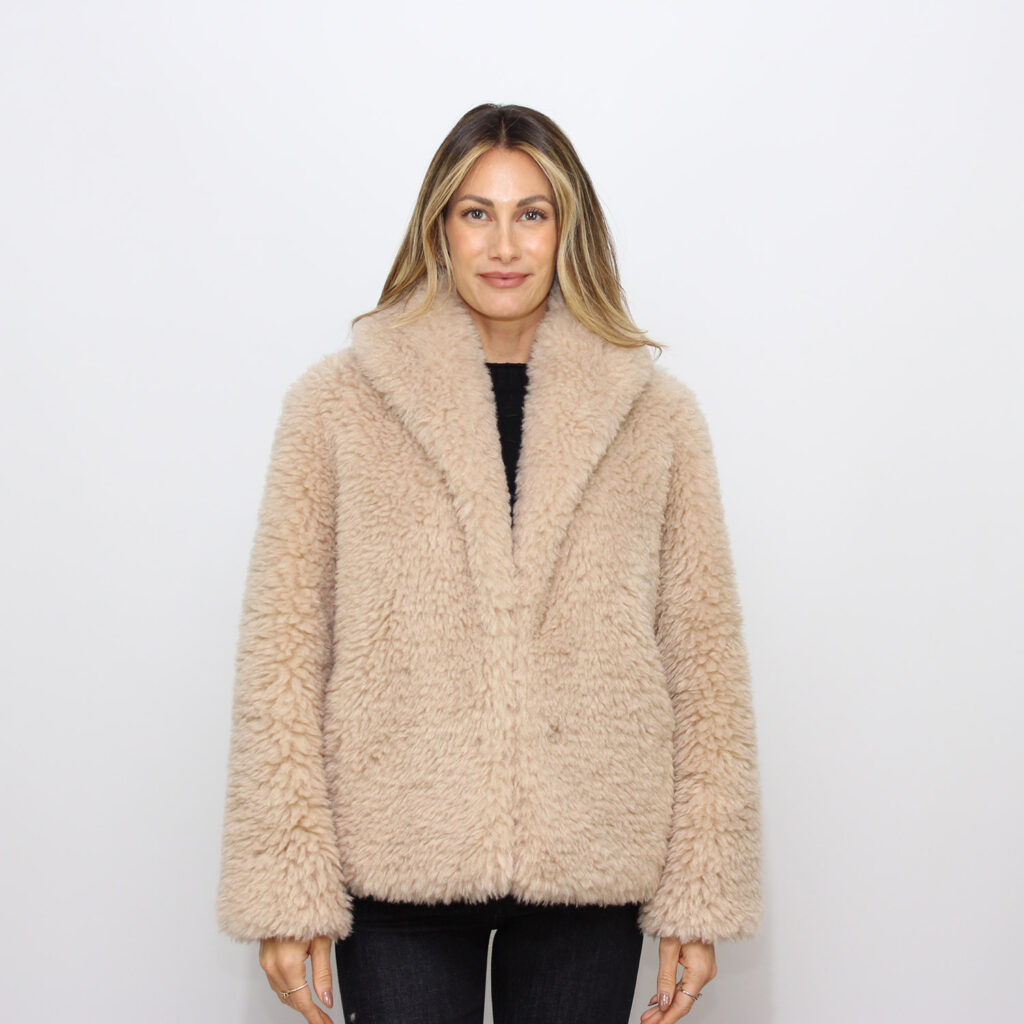 Cappotto cocoon Cosetta in tessuto furry sabbia