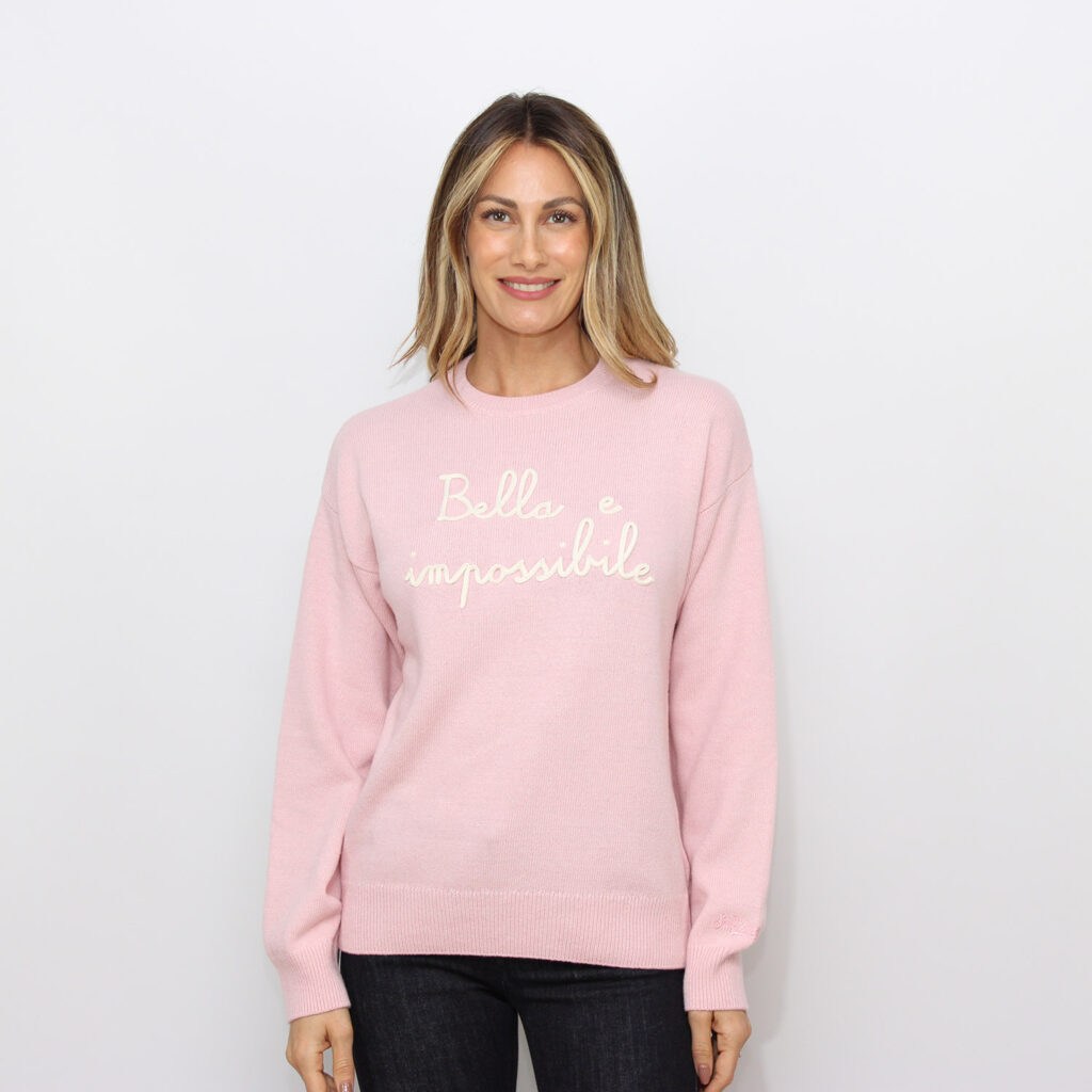 Maglia con ricamo bella e impossibile rosa