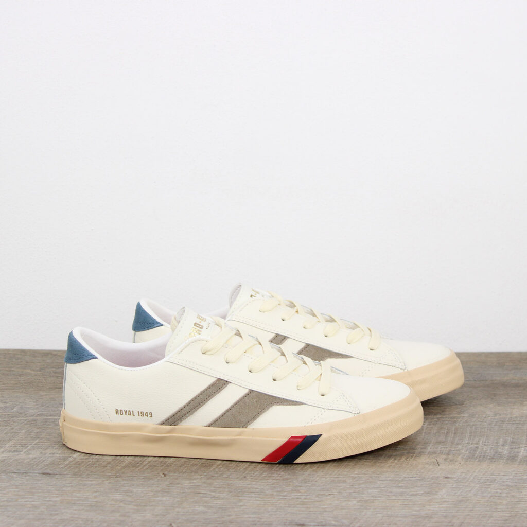 Scarpa Royal Classic in pelle crema e beige